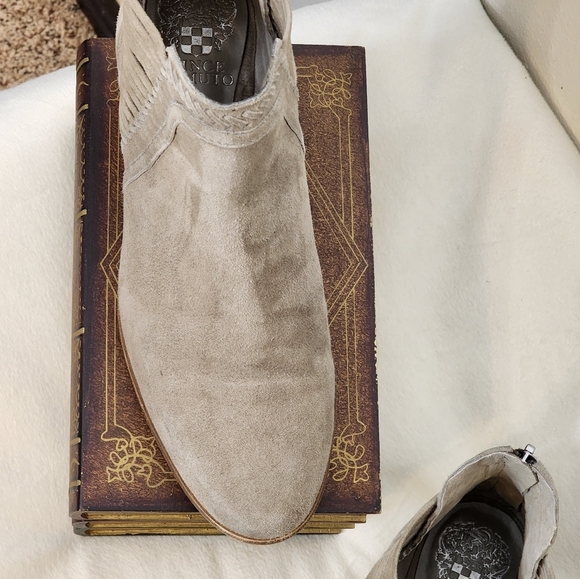 Vince Camuto Pippsy Lattice Side Foxy Suede Leather Booties Ankle Boots Summer - Picture 11 of 16